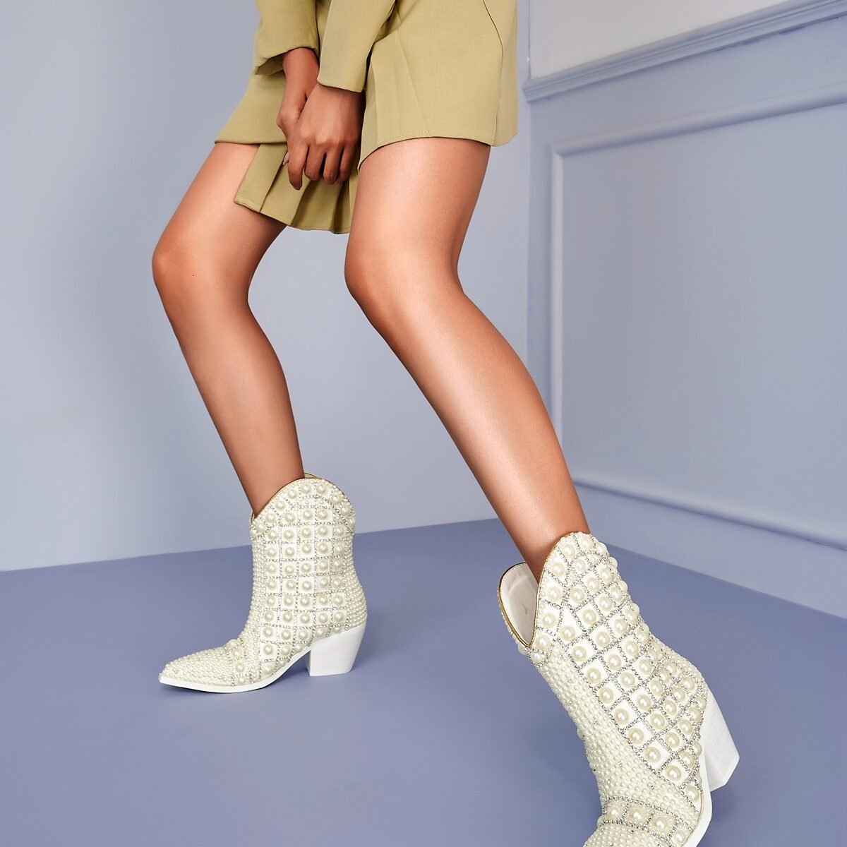 Pearl Embellished White Cowgirl Boots