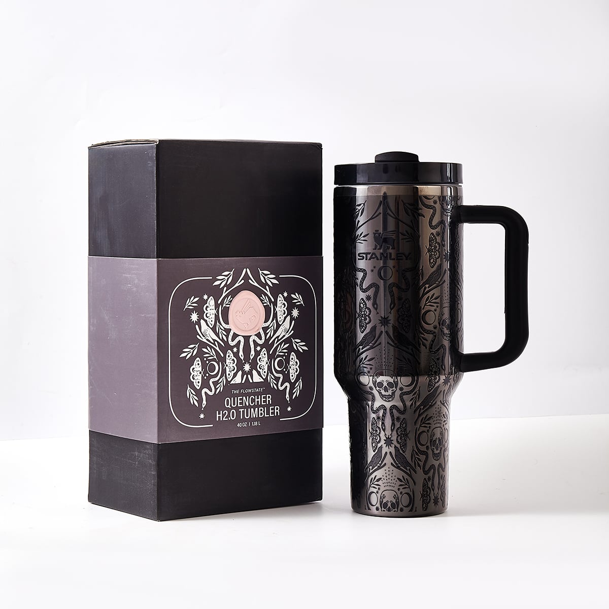 Stanley Halloween Quencher H2.0 FlowState 40oz Tumbler – Deadly Damask